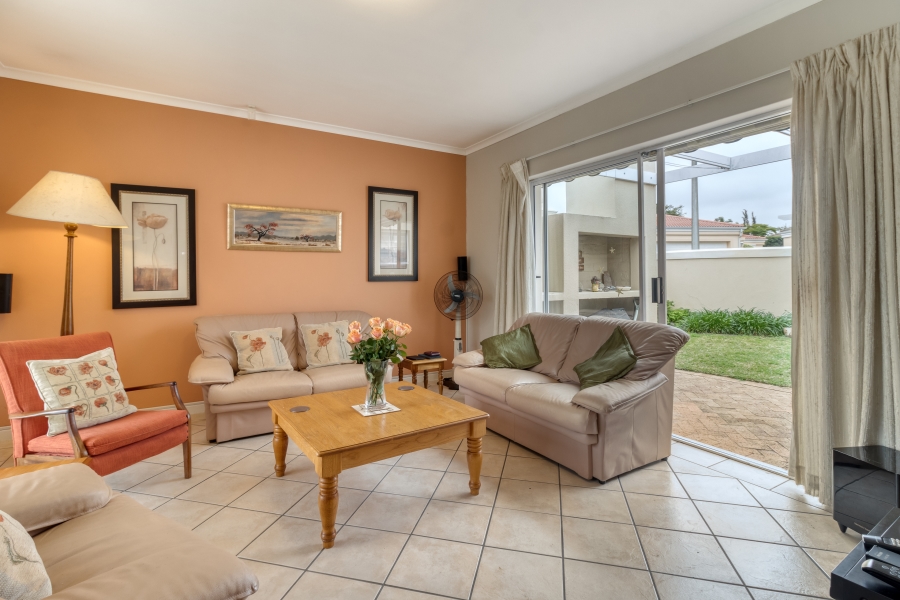 3 Bedroom Property for Sale in Somerset Ridge Western Cape